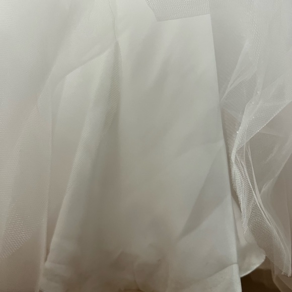 Oleg Cassini Spaghetti Strap Tulle Ball Gown Wedding Dress with Corset Size 4 - Picture 10 of 13